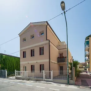 locazione-turistica-duca-daosta-31.hotelslidodijesolo.com/
